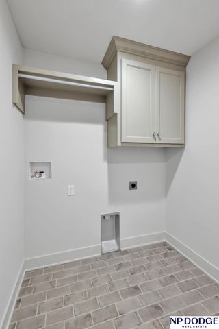 12620 S 78 Avenue, Papillion, NE 68046