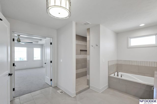 12620 S 78 Avenue, Papillion, NE 68046