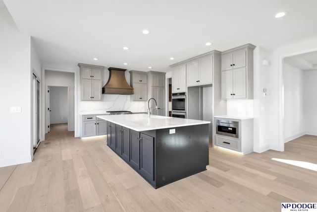 12620 S 78 Avenue, Papillion, NE 68046