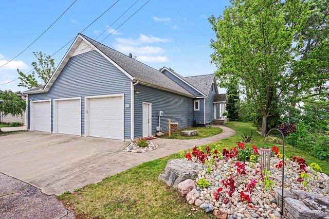1102 Central Avenue, North Muskegon City, MI 49445