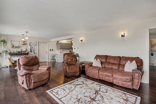 1102 Central Avenue, North Muskegon City, MI 49445