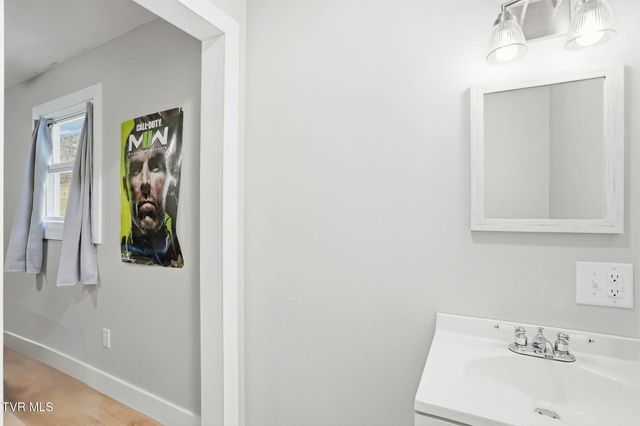 391 Timbertree Branch Road, Kingsport, TN 37660