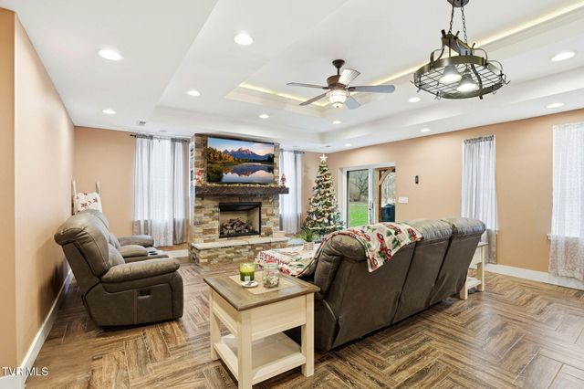 391 Timbertree Branch Road, Kingsport, TN 37660