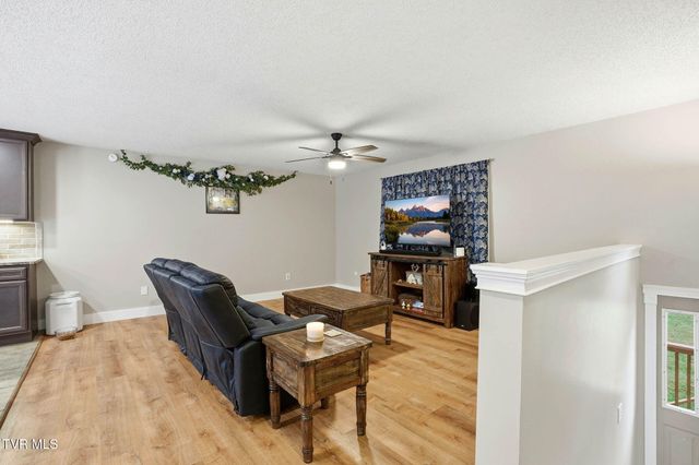 391 Timbertree Branch Road, Kingsport, TN 37660