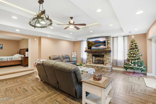 391 Timbertree Branch Road, Kingsport, TN 37660