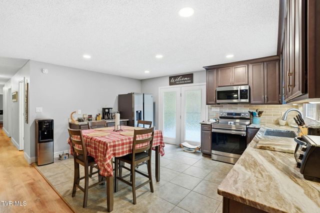 391 Timbertree Branch Road, Kingsport, TN 37660