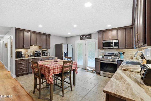 391 Timbertree Branch Road, Kingsport, TN 37660