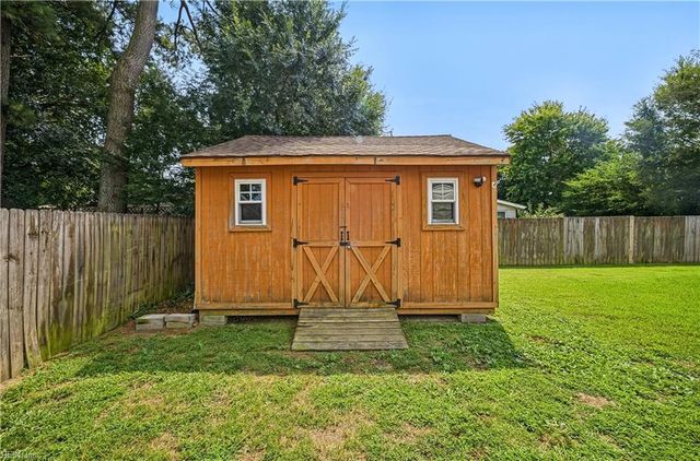 3709 Marilyn LN, Virginia Beach, VA 23452