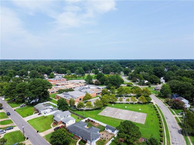 3709 Marilyn LN, Virginia Beach, VA 23452