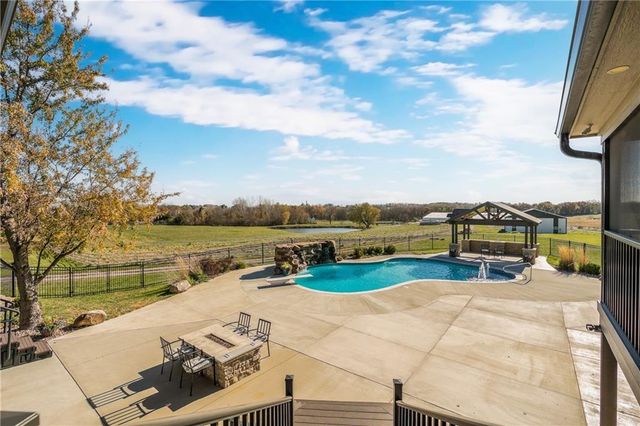 15615 NE 116th Street, Kearney, MO 64060