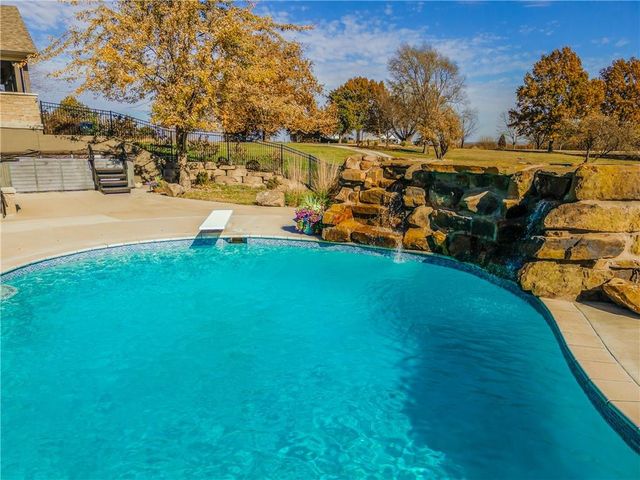 15615 NE 116th Street, Kearney, MO 64060