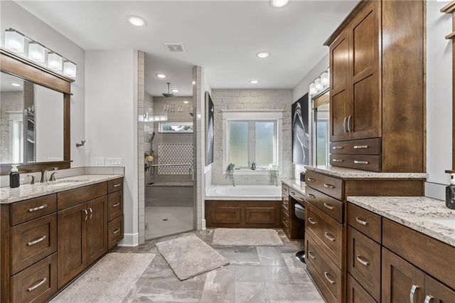 15615 NE 116th Street, Kearney, MO 64060