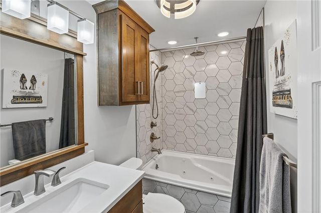 15615 NE 116th Street, Kearney, MO 64060