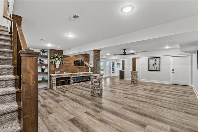 15615 NE 116th Street, Kearney, MO 64060