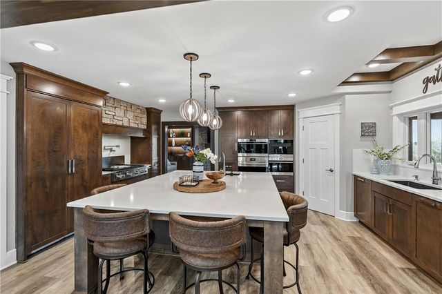15615 NE 116th Street, Kearney, MO 64060