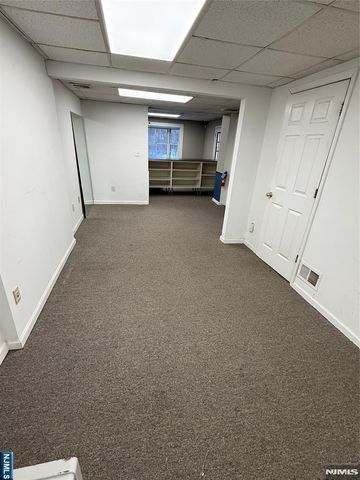 56 Central Avenue Downstairs, Ramsey, NJ 07446
