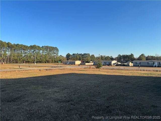 44 Bermuda Drive, St Pauls, NC 28384