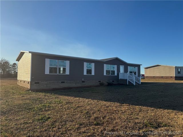 44 Bermuda Drive, St Pauls, NC 28384