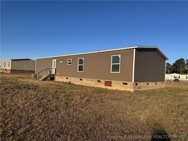 44 Bermuda Drive, St Pauls, NC 28384