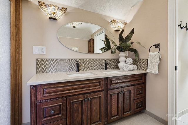 1406 N Harrison Blvd, Boise, ID 83702