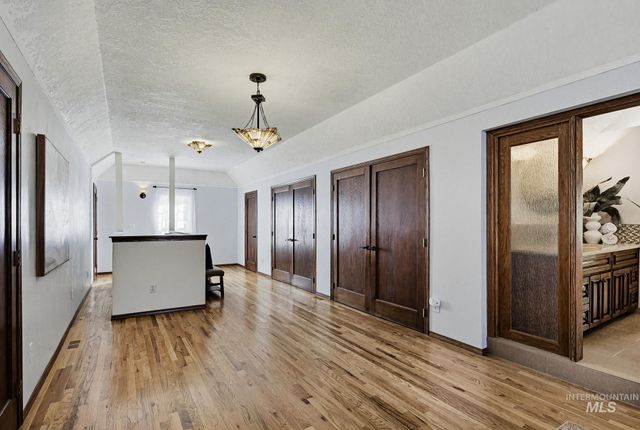 1406 N Harrison Blvd, Boise, ID 83702