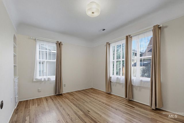 1406 N Harrison Blvd, Boise, ID 83702