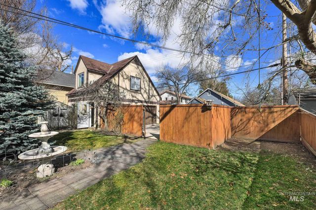 1406 N Harrison Blvd, Boise, ID 83702