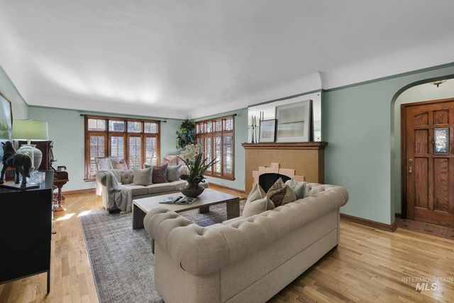 1406 N Harrison Blvd, Boise, ID 83702