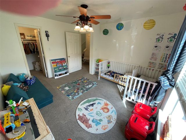 718 Redwing Park Drive, Houston, TX 77009