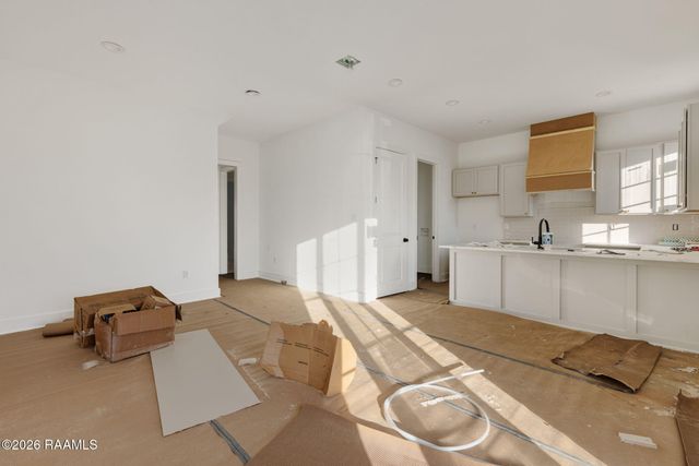 905 Broyles Street 400, Youngsville, LA 70592