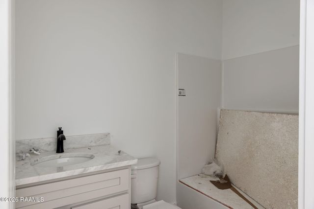 905 Broyles Street 400, Youngsville, LA 70592