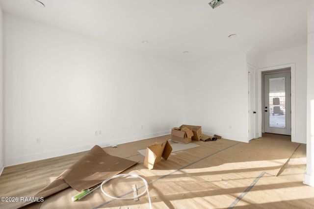 905 Broyles Street 400, Youngsville, LA 70592