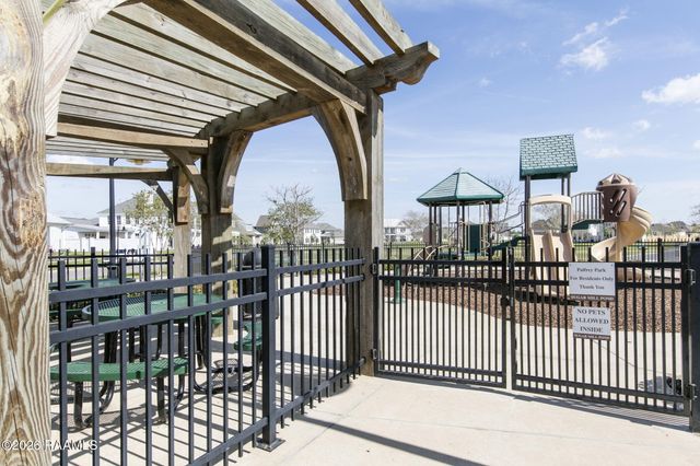 905 Broyles Street 400, Youngsville, LA 70592