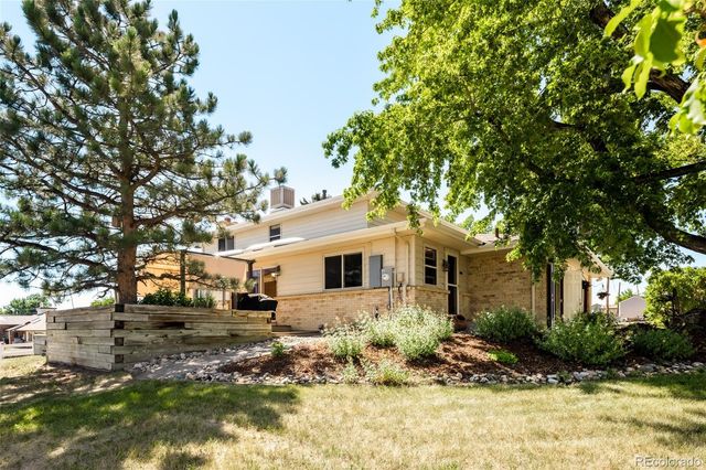 8475 W Fairview Avenue, Littleton, CO 80128