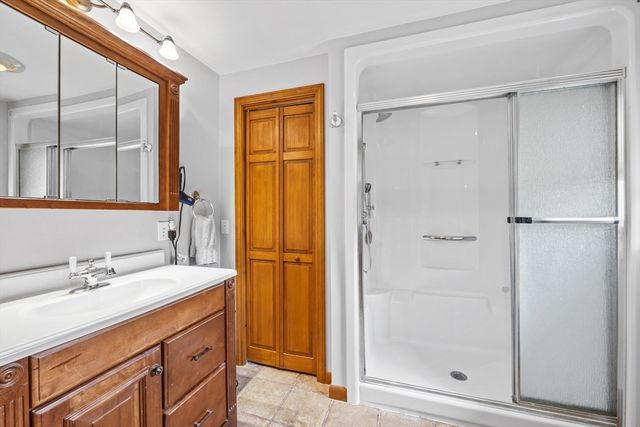 55 Evans St, Somerset, MA 02726