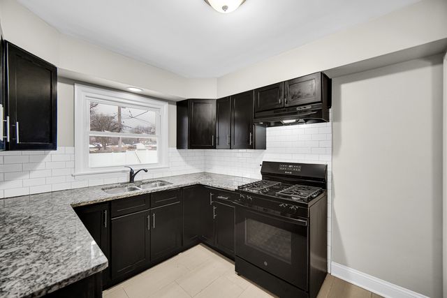 18144 Aberdeen Street, Homewood, IL 60430