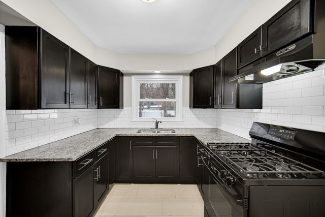 18144 Aberdeen Street, Homewood, IL 60430