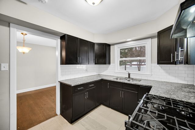 18144 Aberdeen Street, Homewood, IL 60430