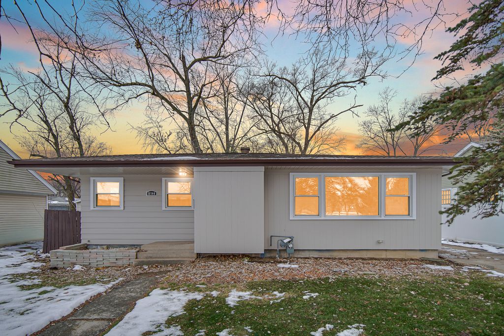 18144 Aberdeen Street, Homewood, IL 60430