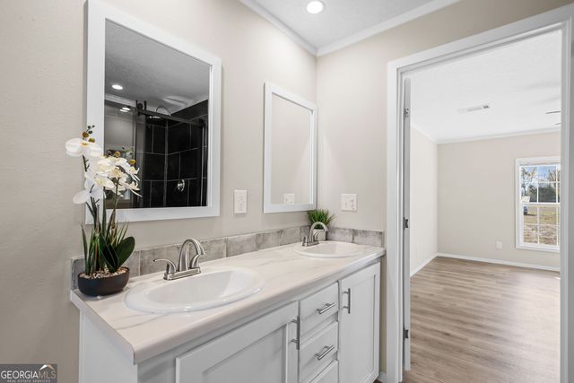 4030 Lake Mayers Road, Baxley, GA 31513