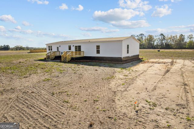 4030 Lake Mayers Road, Baxley, GA 31513