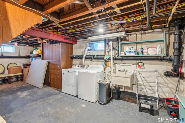 95 Carmel Street, Hamden, CT 06518