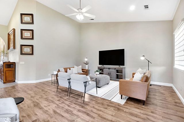 2512 Rodeo Street, Selma, CA 93662