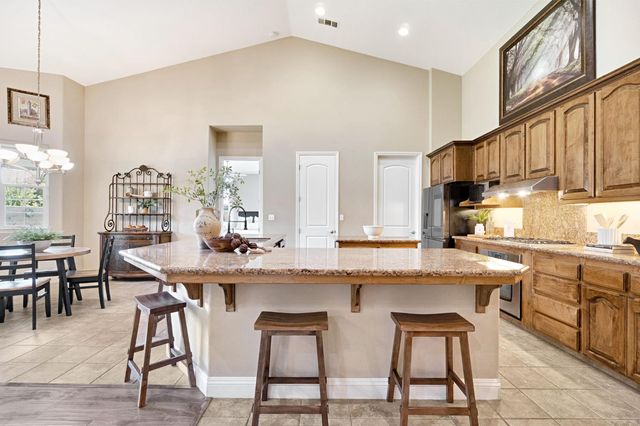 2512 Rodeo Street, Selma, CA 93662
