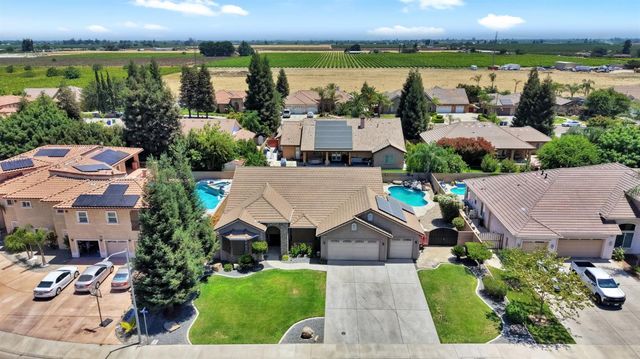 2512 Rodeo Street, Selma, CA 93662
