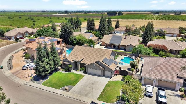 2512 Rodeo Street, Selma, CA 93662