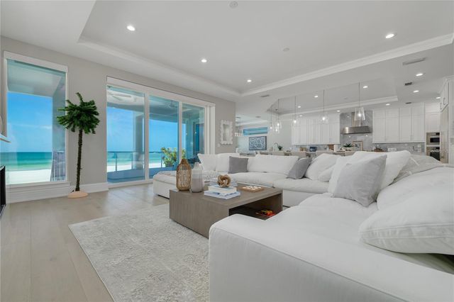 34 GULF BOULEVARD, Indian Rocks Beach, FL 33785