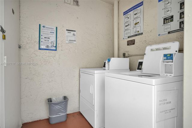 8941 S Hollybrook Blvd 203, Pembroke Pines, FL 33025