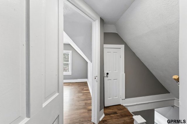 3010 Seward Street, Omaha, NE 68111