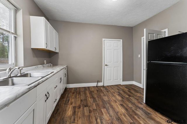 3010 Seward Street, Omaha, NE 68111